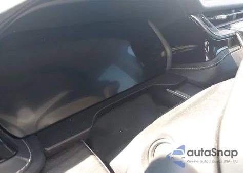 2022 Jeep Grand Cherokee 4Xe Limited 4X4 from USA, damaged, VIN 1C4RJYB69N8756200